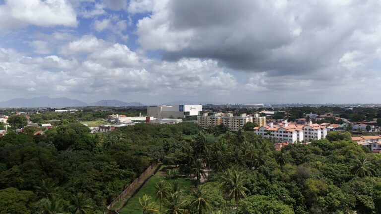 Vista aérea do bairro Jóquei, um dos melhores bairros para morar em Fortaleza